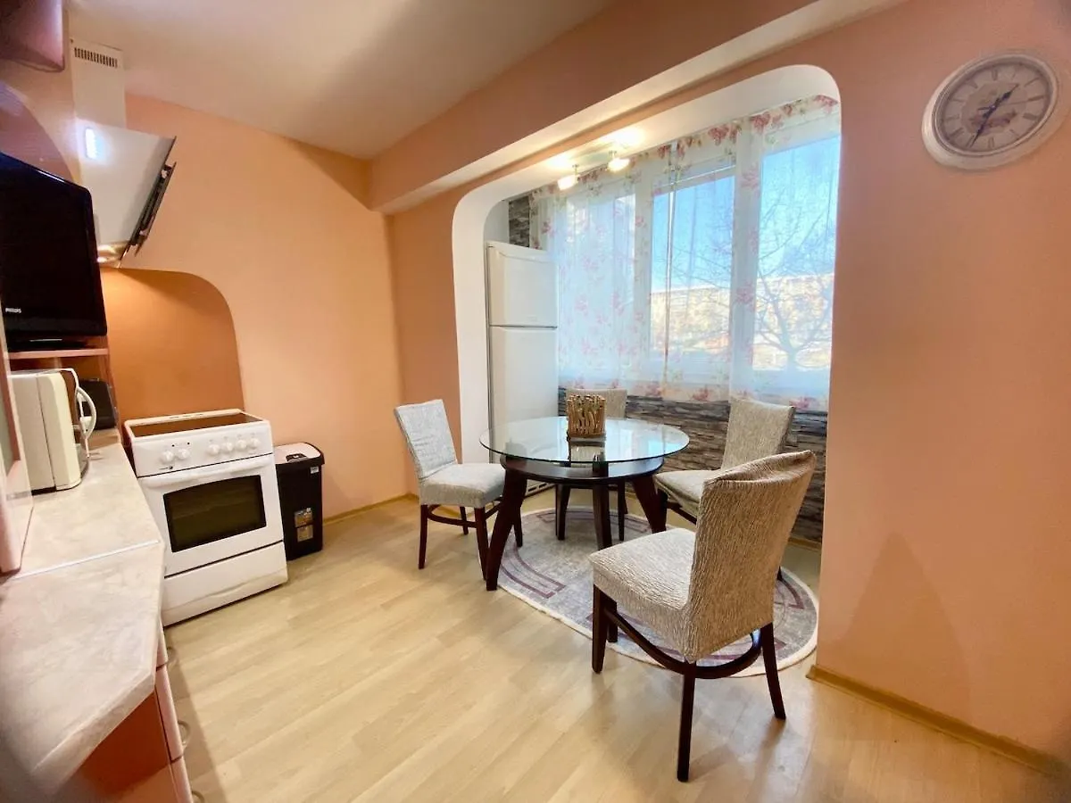 Chaika 29 - 3Bd Apartment For 5 People, 10Min From The Beach Varna