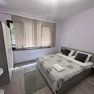 Saraya Warna